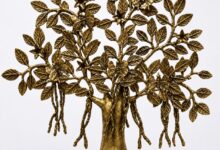 PM Modi gifts 'Tree of Life' artifact to the Prime Minister of New Zealand