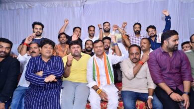 Congress Uproar in Raipur: Sit-in Outside Police Station for 15 Hours in Protest Against FIRs Against 16 Leaders