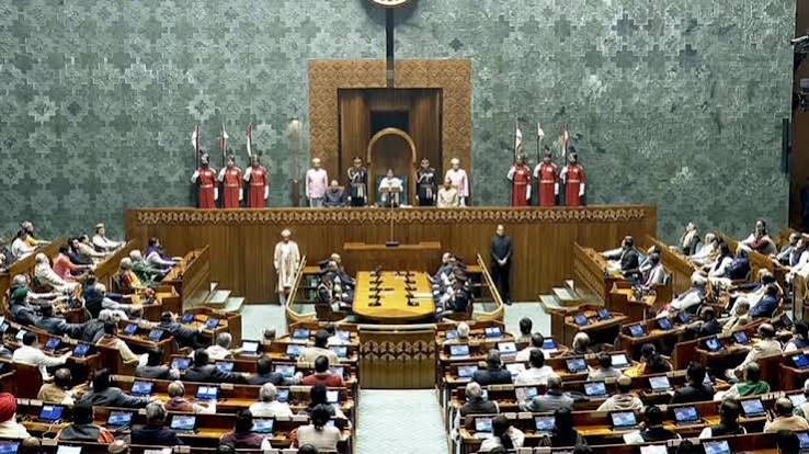 Uproar in Chhattisgarh Assembly over Rahul Gandhi's name; House proceedings adjourned for 5 minutes.