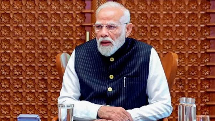 Government cracks down hard on paper leaks: 10 years in jail, ₹10 crore fine.