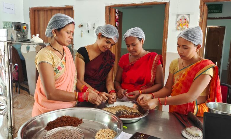 Mahua becomes the foundation of women's progress; Van Dhan Yojana gives a new boost to self-reliance.