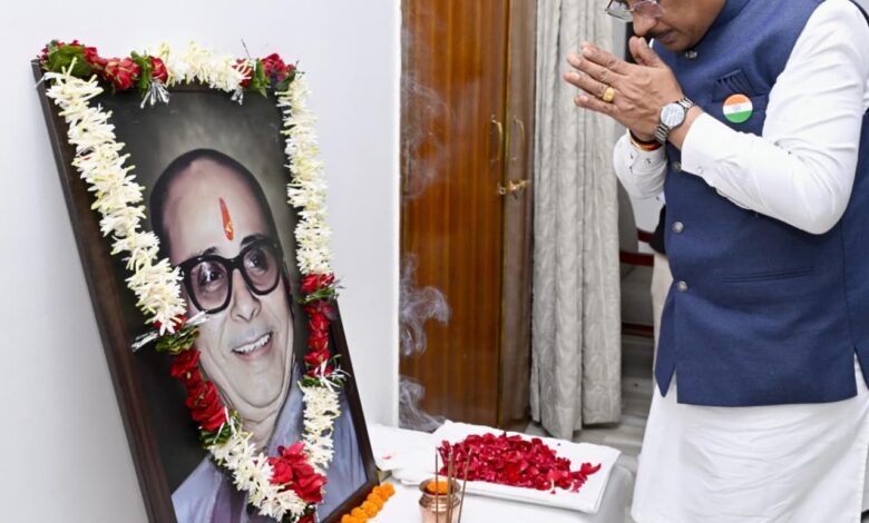 Chief Minister Sai paid tribute to Kushabhau Thakre on his birth anniversary.