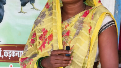 Kamlesh Yadav becomes a 'Lakhpati Didi'; starts a chicken shop using RF, CIF, and bank loans.
