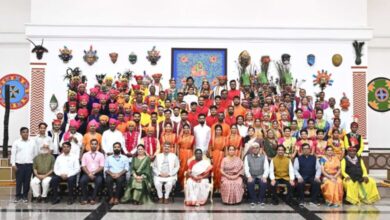 The sound of the *Mandar* resonated at Rashtrapati Bhavan as artists from Dhamtari presented a traditional folk dance.