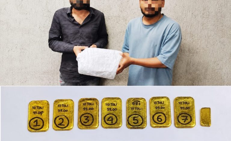 Gold smuggling racket busted; foreign gold worth ₹1.96 crore seized.