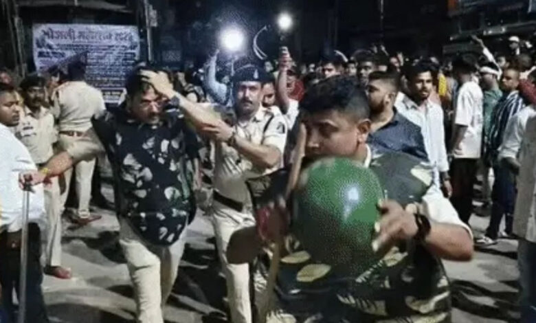 Violence in Bilaspur following a social media dispute; FIR against 25 people; Section 163 imposed.
