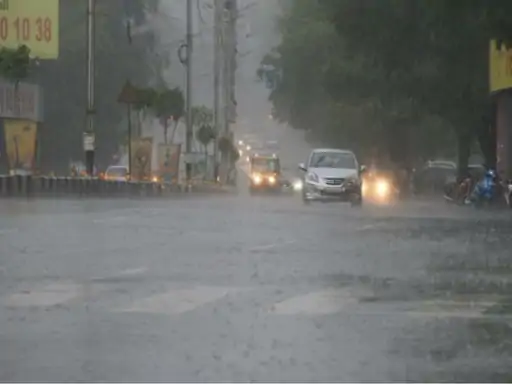 CG Weather: Normal monsoon in the state; rainfall above average in several districts, while still below average in others.