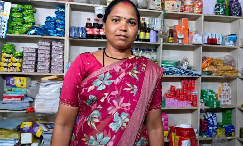 Sita Maravi transformed her destiny by availing the benefits of government schemes and became an inspiration for the village.