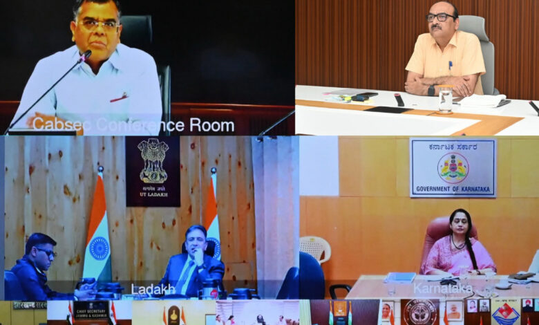 Review of central projects in Chhattisgarh: Chief Secretary Vikas Sheel apprised the Cabinet Secretary of the progress.