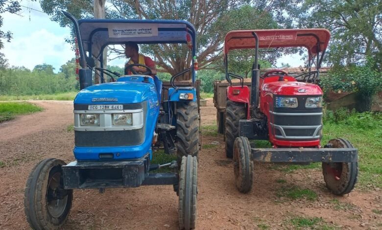 Action taken following CM Helpline complaint; 4 tractors seized for illegal sand transport.