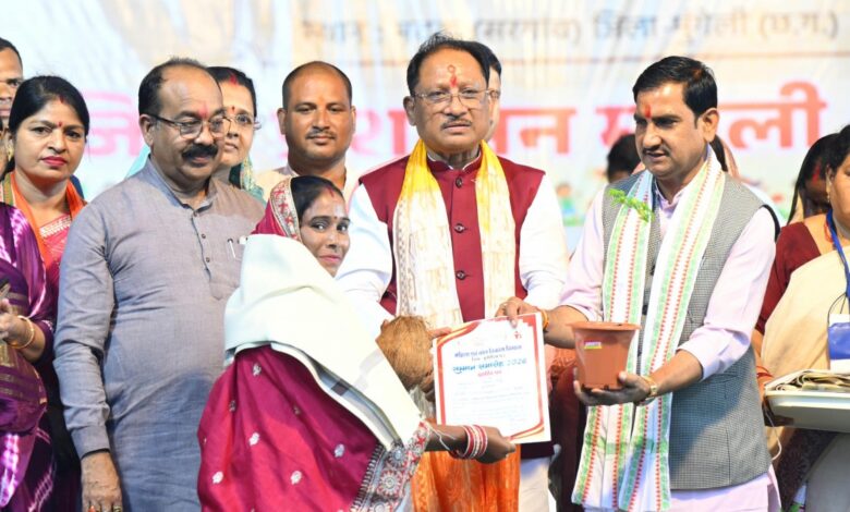 Launch of the 'Angan Milan Seva' under the 'Seva Sankalp Abhiyan'; thousands participate across the state.