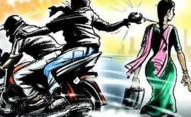 Durg: Snatching case solved; engineering students identified as accused; young man and woman arrested.
