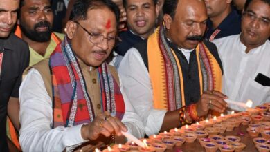 Over 15 million ‘Ashirwad Diyas’ (Lamps of Blessing) lit in Chhattisgarh; public participation evident in the ‘Seva Sankalp Abhiyan’.
