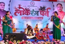A vibrant folk culture festival in Raipur; artists' performances won the hearts of the audience.