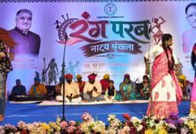 A scathing theatrical attack on the dowry system; ‘Maya Ke Mundri’ delivers a message of social change.