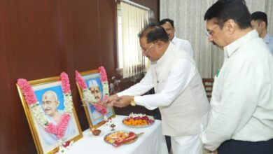 CM Sai pays tribute to Mahatma Gandhi and Lal Bahadur Shastri; says their ideals will continue to inspire service to the nation.