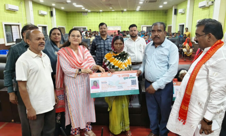Seva Sankalp Abhiyan: Camps held in Balrampur and Belkona; citizens benefited from government schemes.
