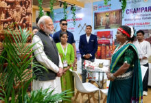 Heena, a woman entrepreneur from Chhattisgarh, met with Prime Minister Narendra Modi; she is providing employment to 37 women.