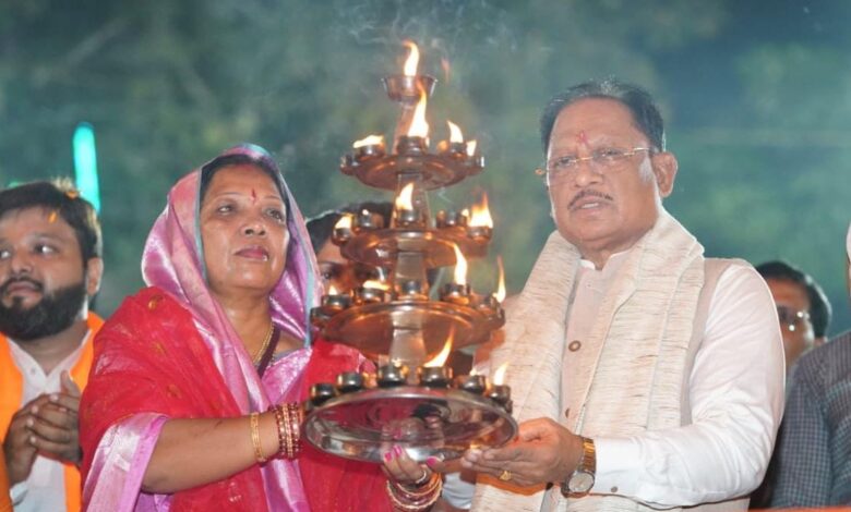 शिवरीनारायण में चित्रोत्पला गंगा महाआरती में शामिल हुए CM साय